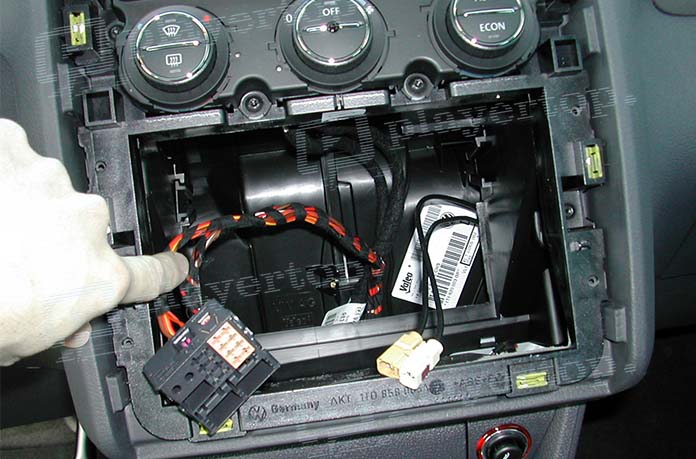 Branchement ISO autoradio